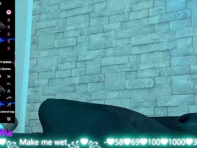 Nefirtiti, live now on BongaCams