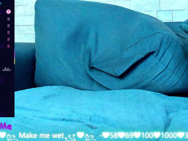 nefirtiti live sex show