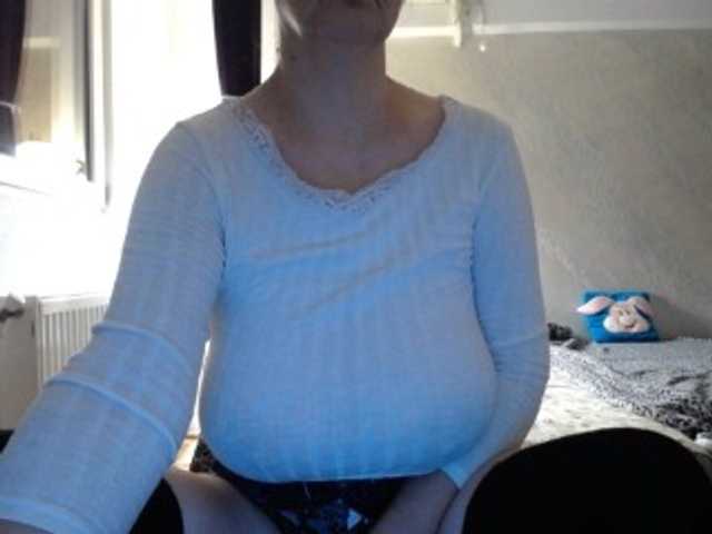 mary-x live cam on BongaCams