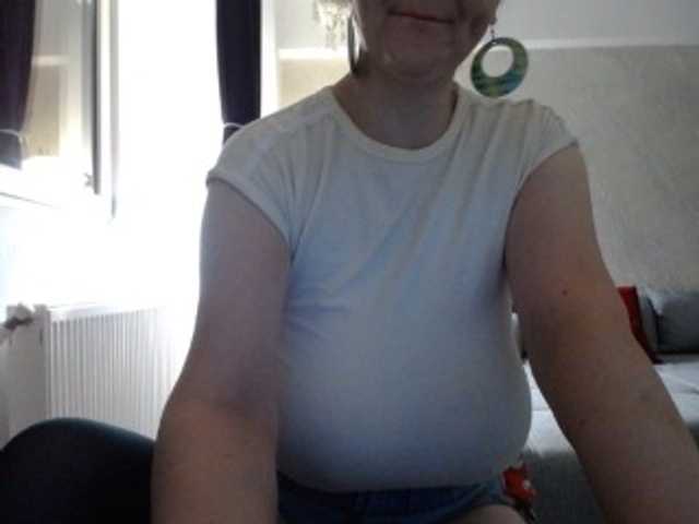 mary-x live cam on BongaCams