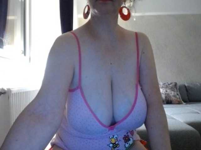 mary-x live cam on BongaCams