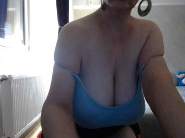 mary-x live cam on BongaCams