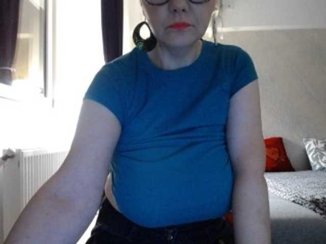 mary-x live cam on BongaCams