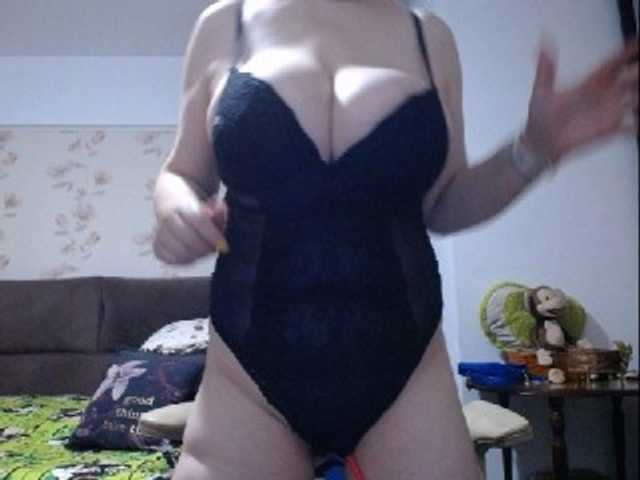 mary-x live sex