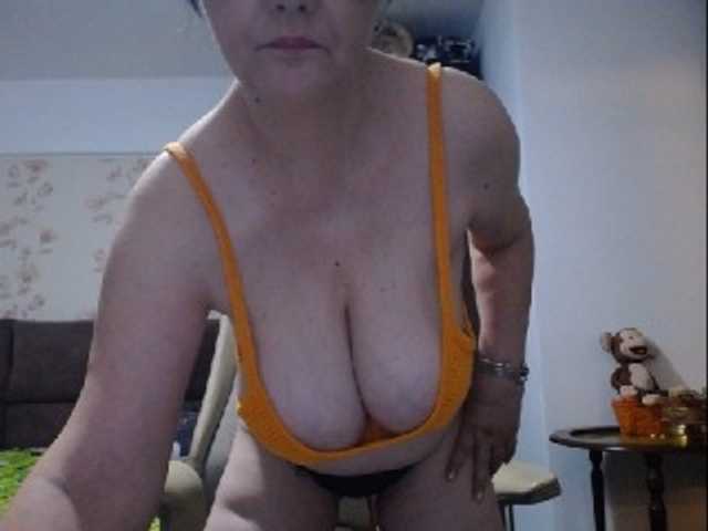 mary-x live cam on BongaCams