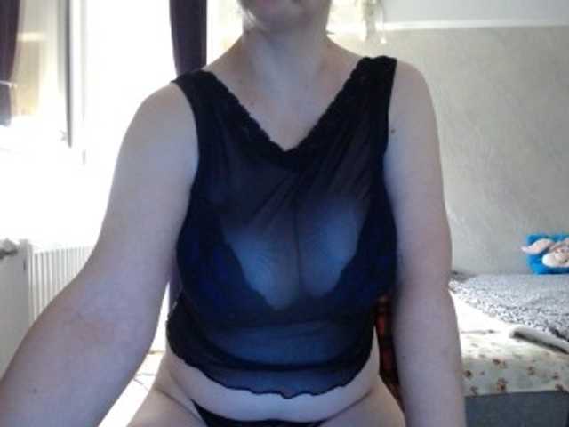 mary-x live cam on BongaCams