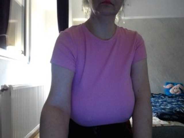 mary-x live cam on BongaCams