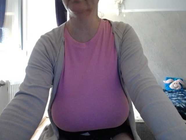 mary-x live cam on BongaCams