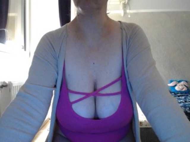 mary-x live cam on BongaCams