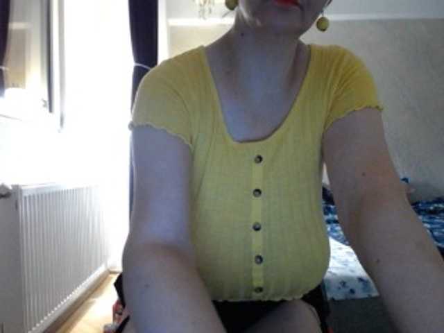 mary-x live cam on BongaCams