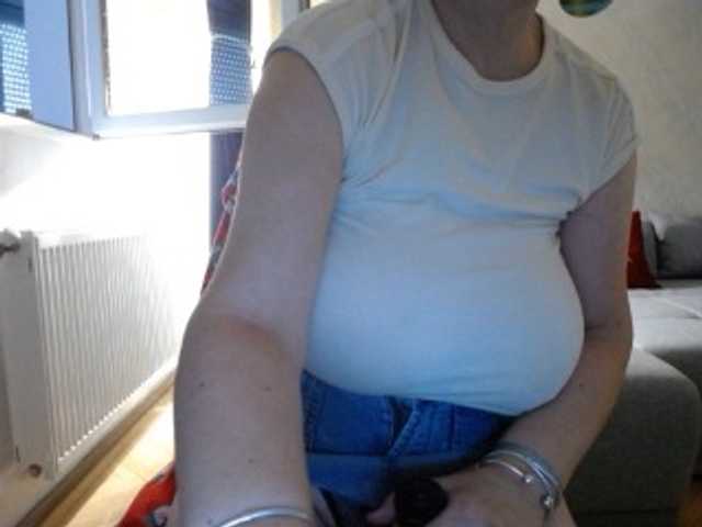 mary-x live cam on BongaCams