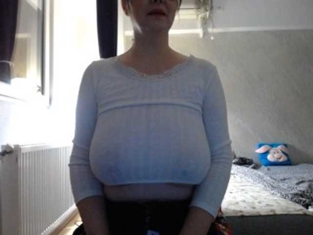 mary-x live cam on BongaCams