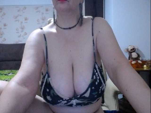 mary-x live cam on BongaCams