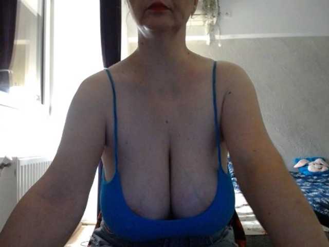 Mary-x, 29 y/o - Live Cam on BongaCams