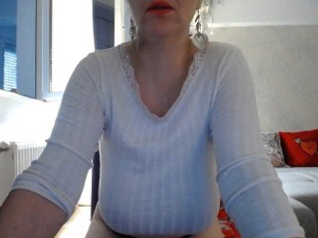 mary-x live cam on BongaCams