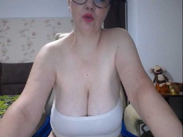 mary-x live webcam show