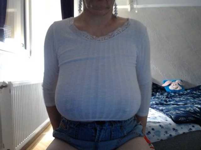 mary-x live cam on BongaCams