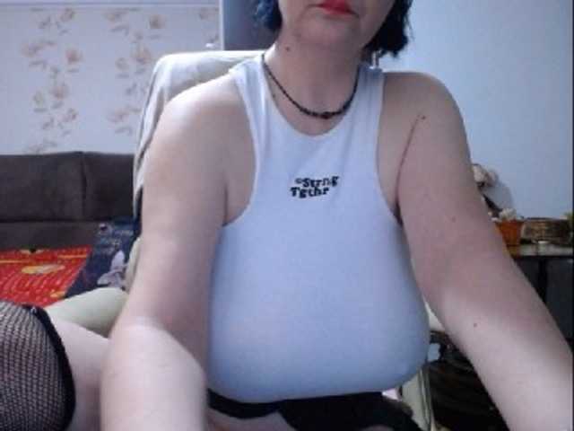 le modèle mary-x est en webcam porno dans un show sur le site bongacams, il possède les tags suivants: White/Caucasian,Brunette,Shaved