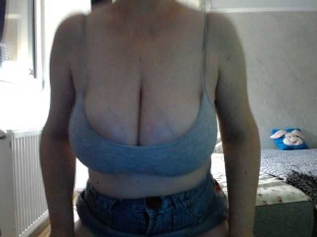 mary-x live cam on BongaCams