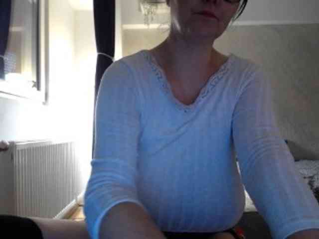 mary-x webcam