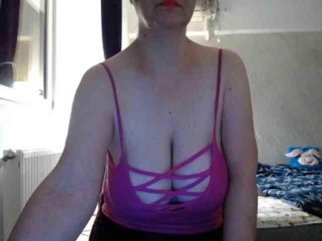 mary-x webcam