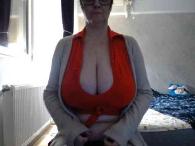 mary-x webcam