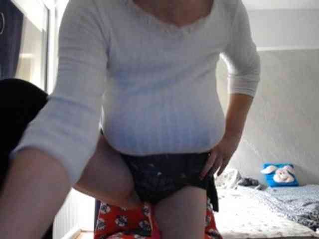 mary-x webcam