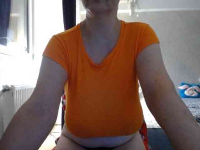mary-x webcam
