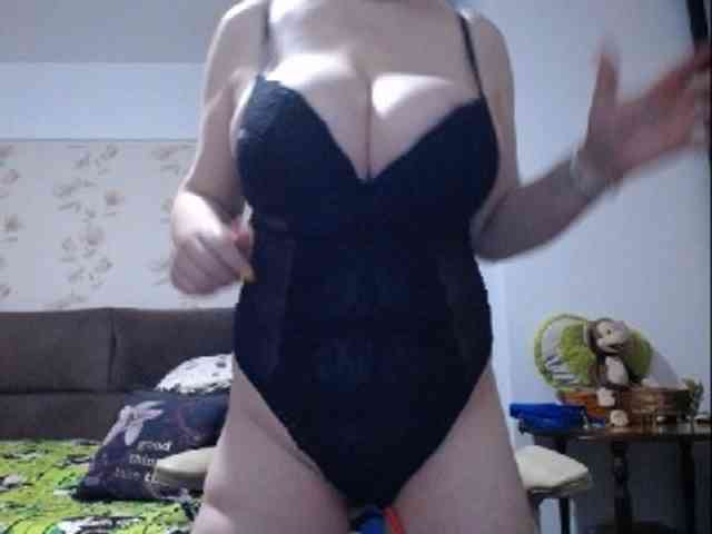 mary-x webcam