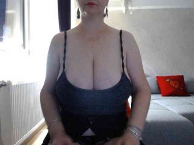 mary-x webcam