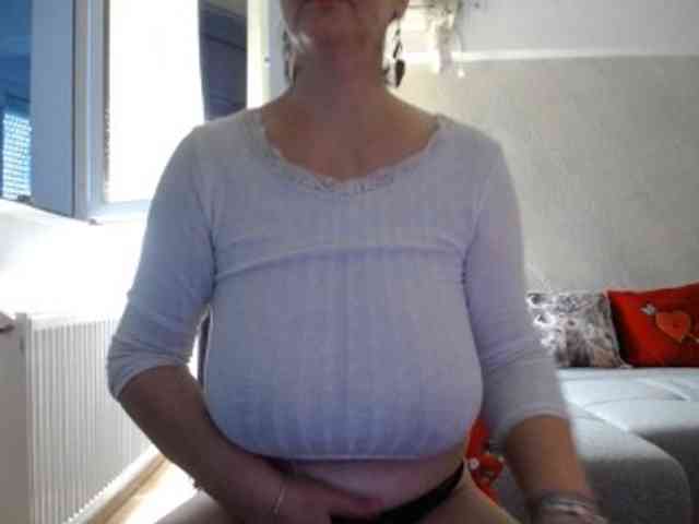 mary-x webcam