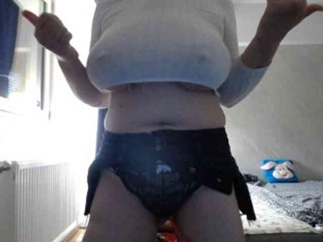mary-x webcam