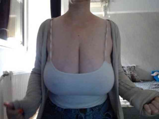 mary-x webcam