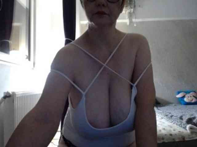 mary-x webcam