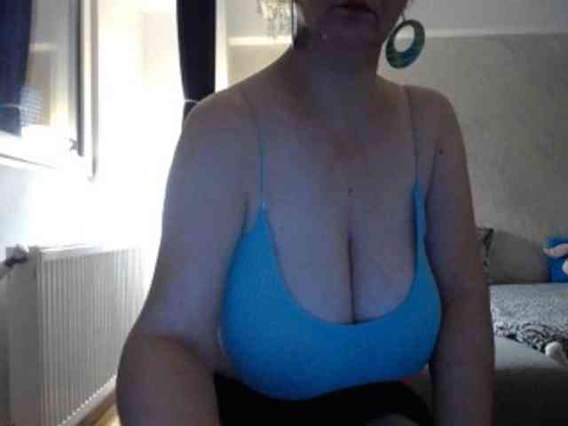 mary-x webcam