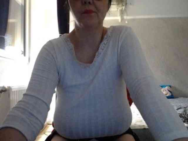 mary-x webcam