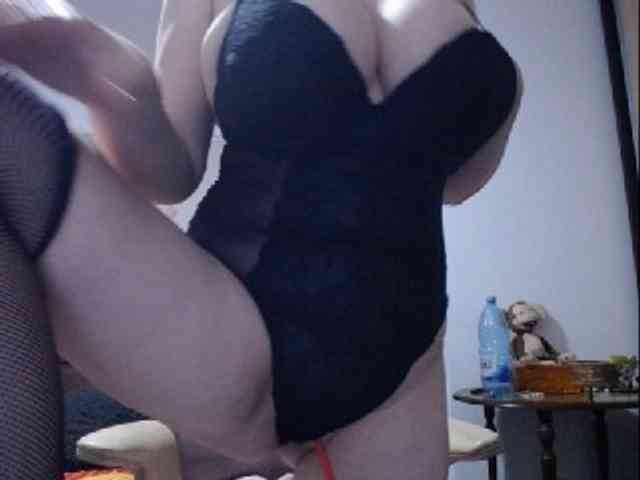mary-x webcam