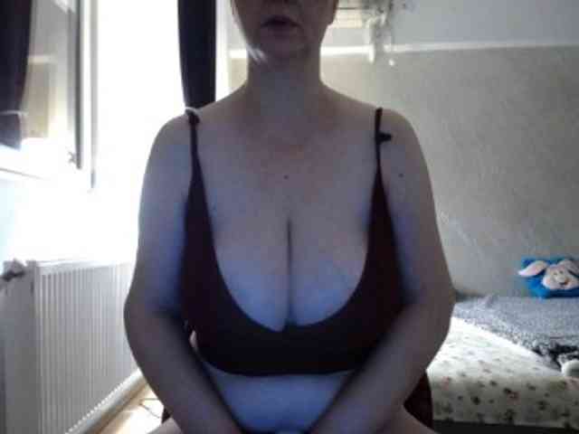mary-x webcam