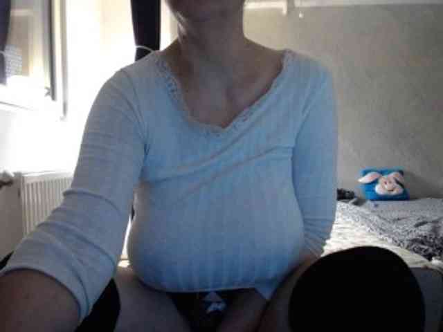 mary-x webcam