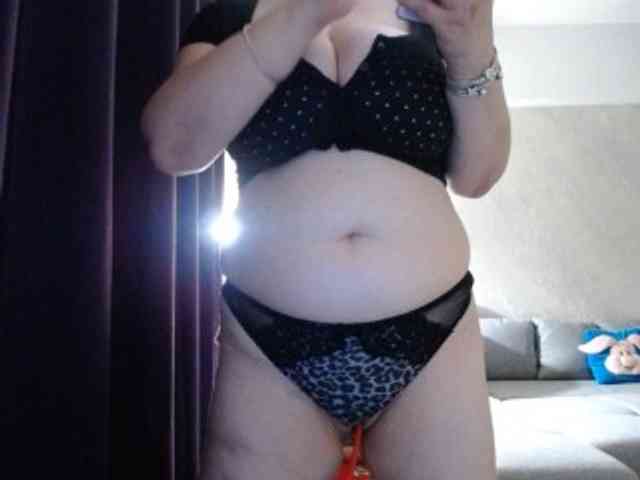 mary-x webcam