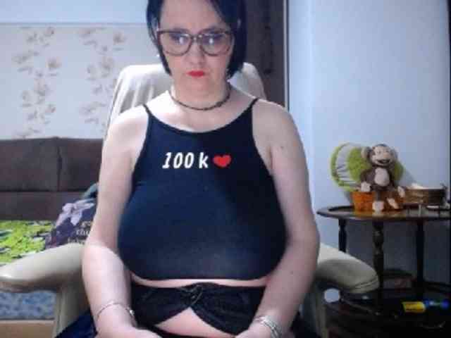 mary-x webcam