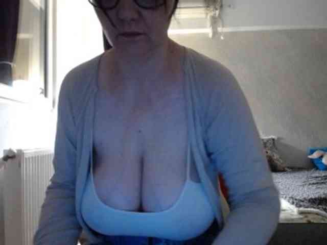 mary-x webcam