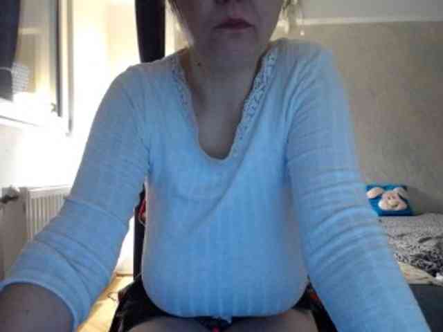mary-x webcam