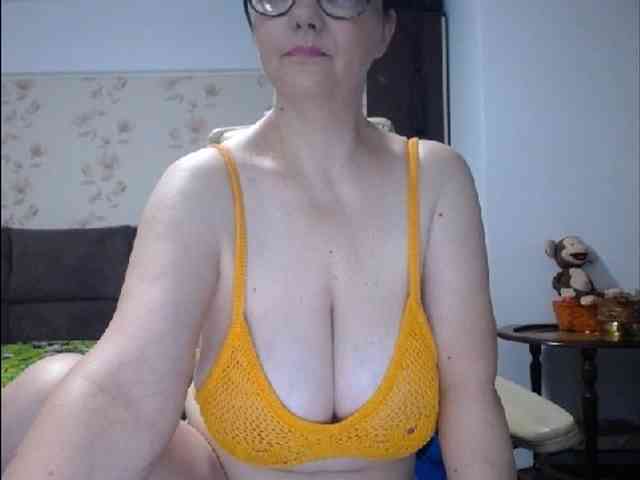 mary-x webcam