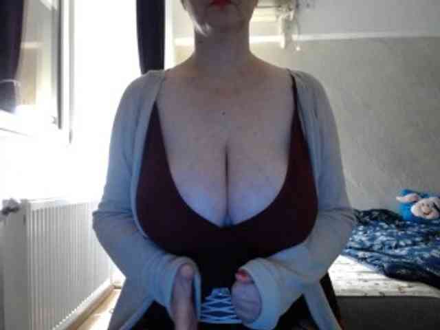 mary-x webcam