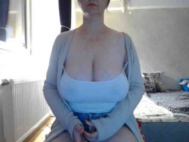 mary-x webcam