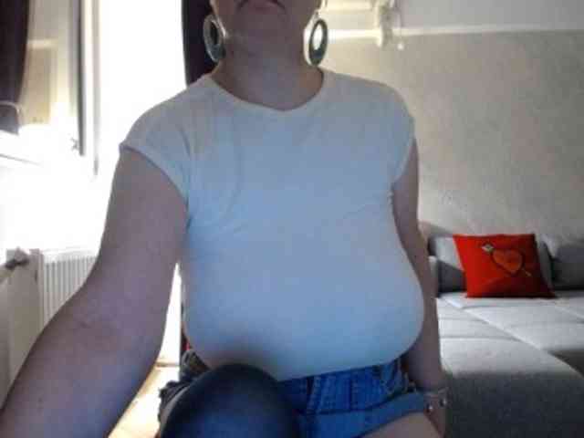 mary-x webcam