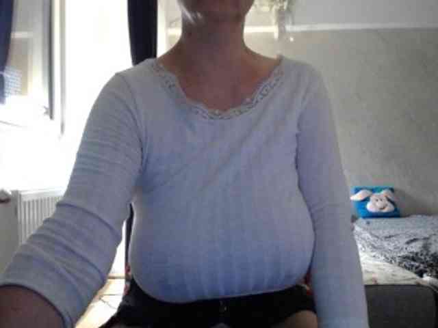 mary-x webcam