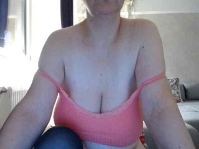 mary-x webcam