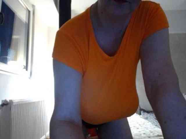 mary-x webcam
